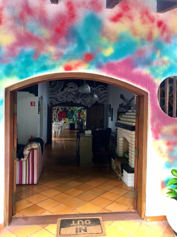 Hostal Tombrothers Gastrobar Guarujá
